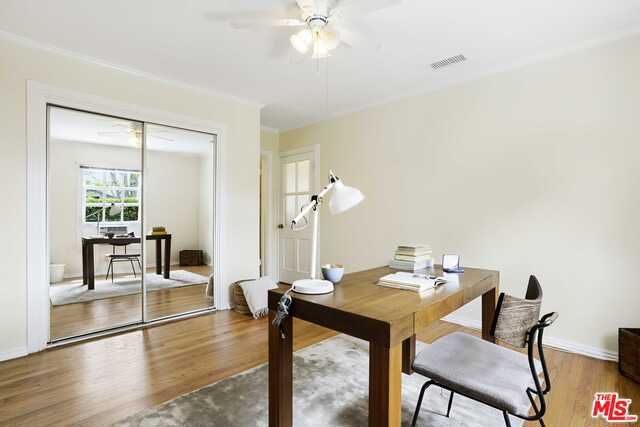 650 LORNA Lane, Los Angeles, CA 90049