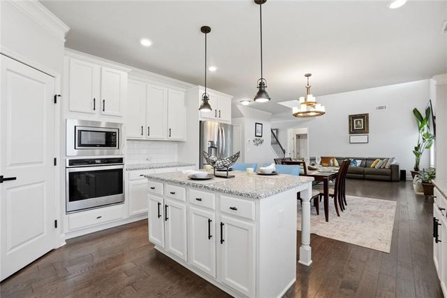 1883 Hampton Grove Way, Dacula, GA 30019