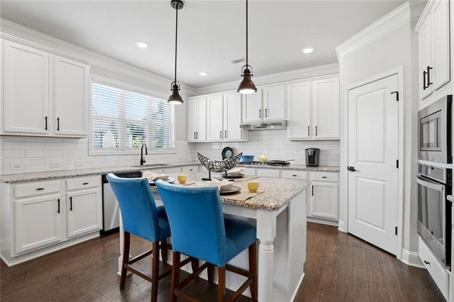 1883 Hampton Grove Way, Dacula, GA 30019