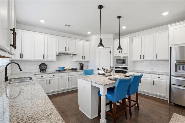 1883 Hampton Grove Way, Dacula, GA 30019