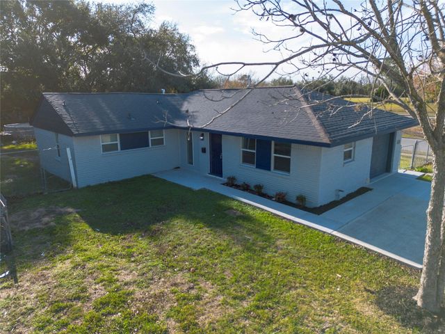 5502 Elm Tree Drive, Houston, TX 77048