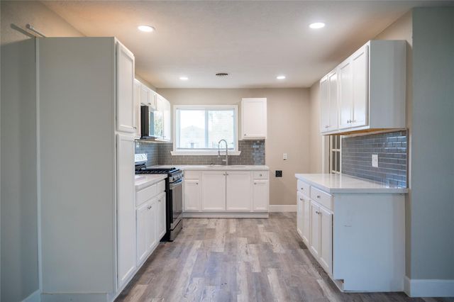 5502 Elm Tree Drive, Houston, TX 77048