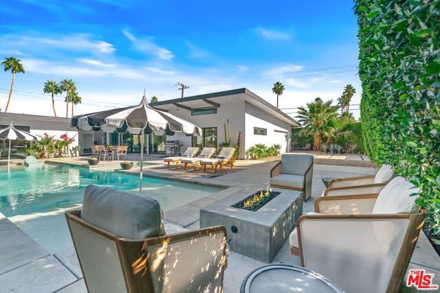 2070 E Park Drive, Palm Springs, CA 92262