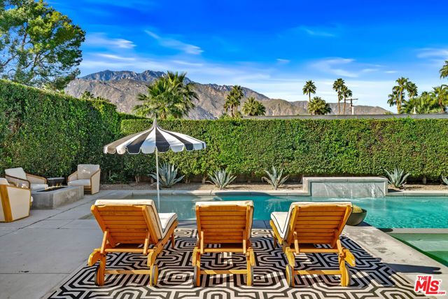 2070 E Park Drive, Palm Springs, CA 92262