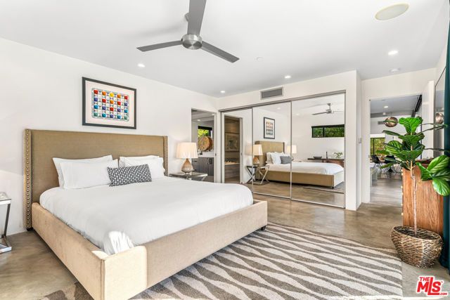 2070 E Park Drive, Palm Springs, CA 92262