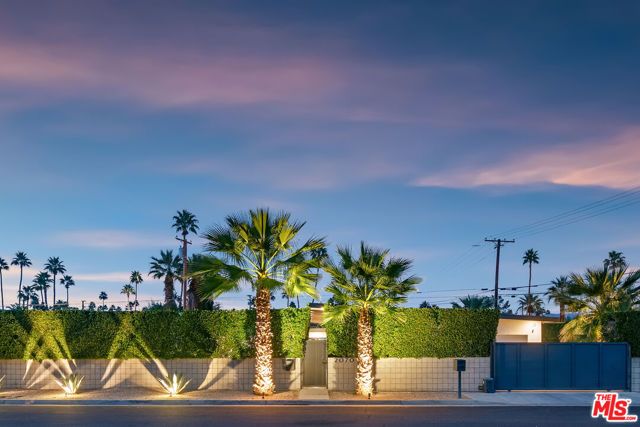 2070 E Park Drive, Palm Springs, CA 92262