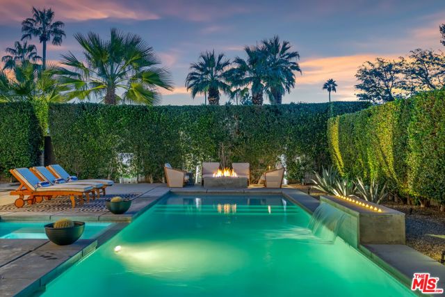 2070 E Park Drive, Palm Springs, CA 92262