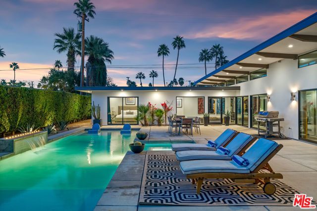 2070 E Park Drive, Palm Springs, CA 92262