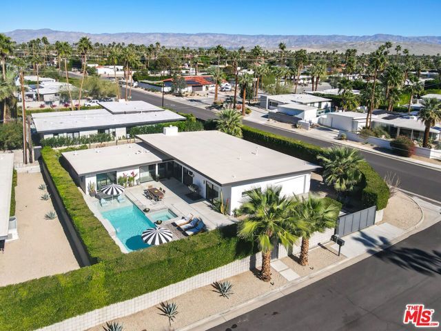 2070 E Park Drive, Palm Springs, CA 92262
