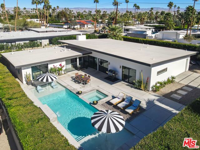 2070 E Park Drive, Palm Springs, CA 92262
