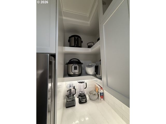 15397 Se PIONEER Dr, Clackamas, OR 97015
