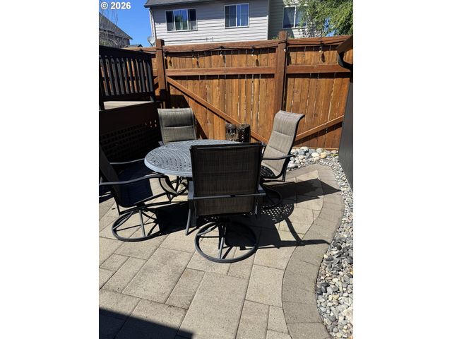 15397 Se PIONEER Dr, Clackamas, OR 97015