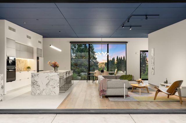 11150 Sunrise Ridge Cir, Auburn, CA 95603