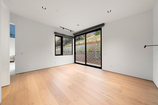 11150 Sunrise Ridge Cir, Auburn, CA 95603