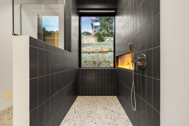 11150 Sunrise Ridge Cir, Auburn, CA 95603