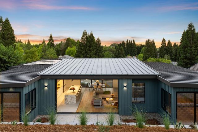 11150 Sunrise Ridge Cir, Auburn, CA 95603