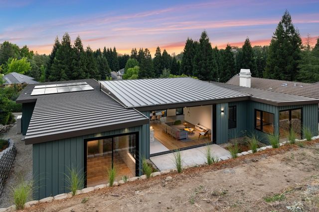 11150 Sunrise Ridge Cir, Auburn, CA 95603