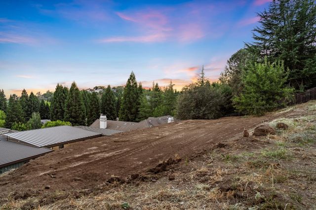 11150 Sunrise Ridge Cir, Auburn, CA 95603