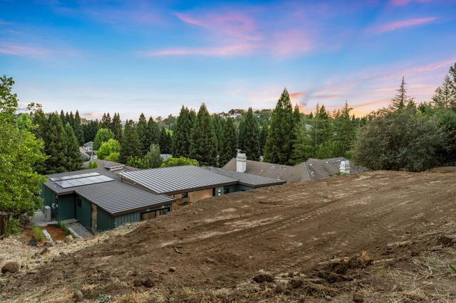 11150 Sunrise Ridge Cir, Auburn, CA 95603
