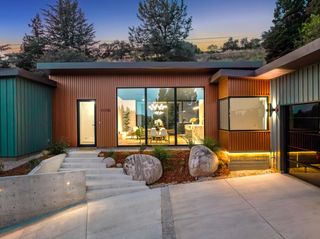 11150 Sunrise Ridge Cir, Auburn, CA 95603