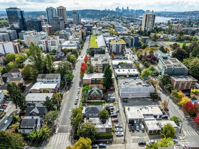 5031 11th Avenue NE, Seattle, WA 98105