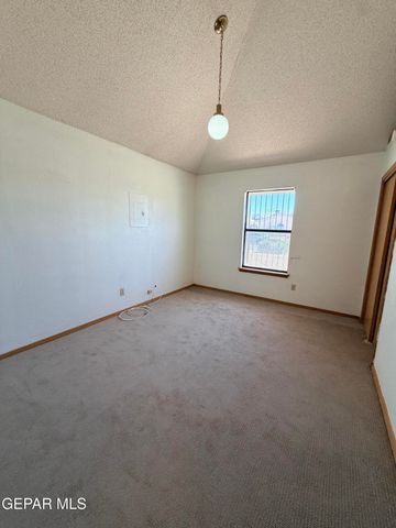 3217 RED SAILS Drive, El Paso, TX 79936