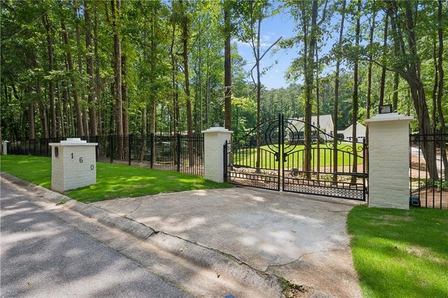 160 Wills Way, Fayetteville, GA 30214