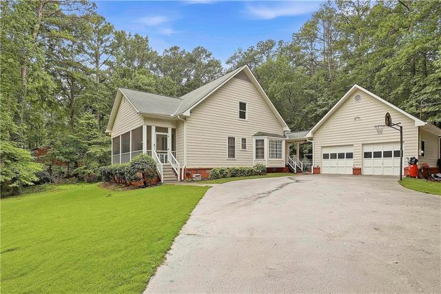 160 Wills Way, Fayetteville, GA 30214
