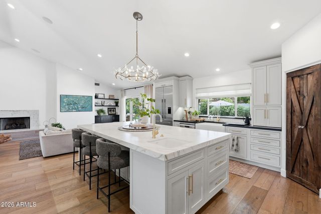 6152 E CALLE CAMELIA --, Scottsdale, AZ 85251