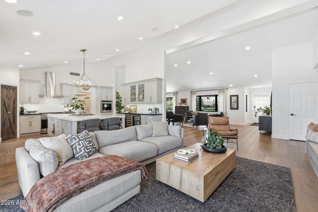 6152 E CALLE CAMELIA --, Scottsdale, AZ 85251