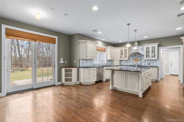 18 Shelley Lane, West Harrison, NY 10604