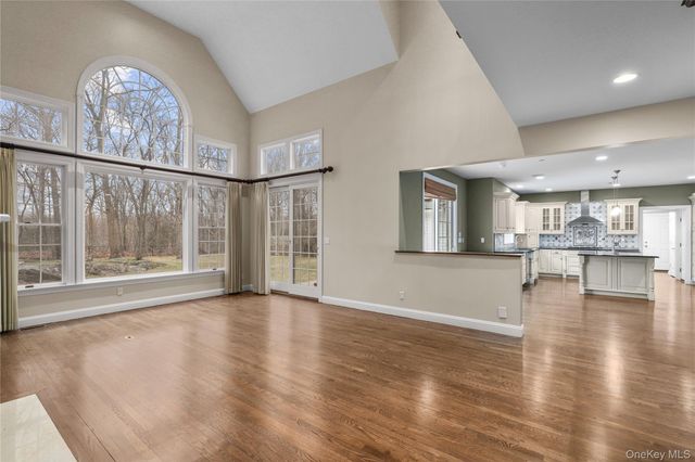 18 Shelley Lane, West Harrison, NY 10604