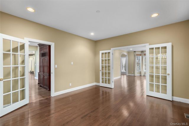 18 Shelley Lane, West Harrison, NY 10604