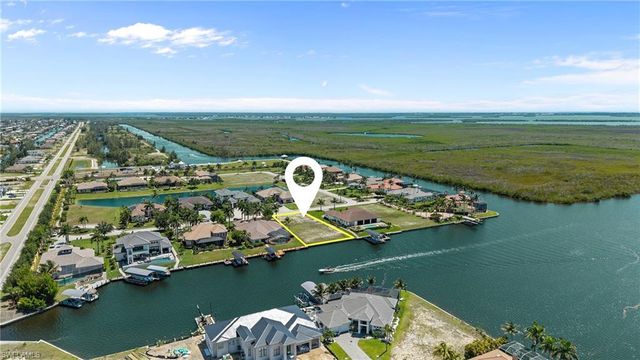 897 W Cape Estates CIR, Cape Coral, FL 33993