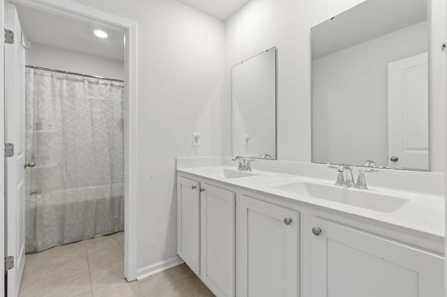 2083 Ainsley Dr., Little River, SC 29566