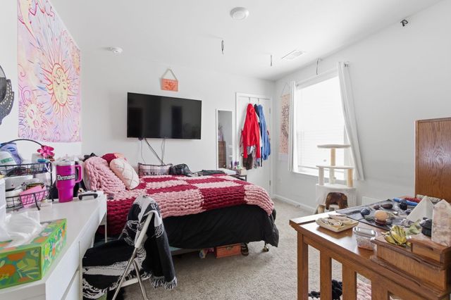 2083 Ainsley Dr., Little River, SC 29566