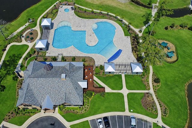 2083 Ainsley Dr., Little River, SC 29566