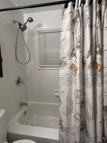 3703 CHARLOTTE Street, Erie, PA 16508