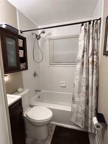 3703 CHARLOTTE Street, Erie, PA 16508