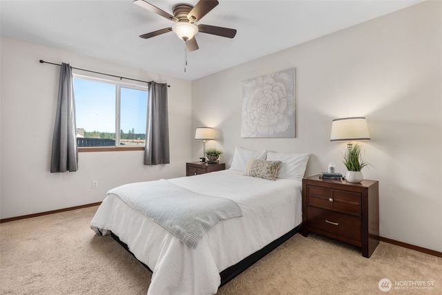 18833 110th Avenue Ct E, Puyallup, WA 98374