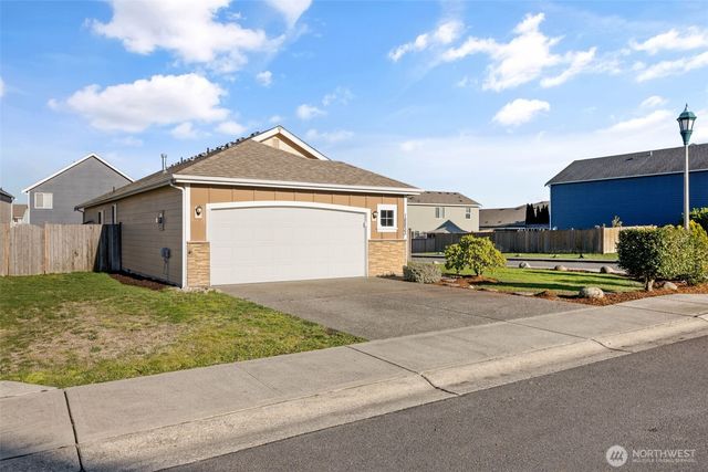 18833 110th Avenue Ct E, Puyallup, WA 98374