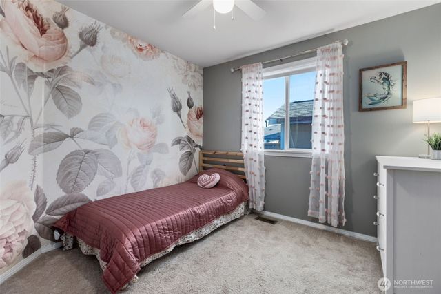 18833 110th Avenue Ct E, Puyallup, WA 98374