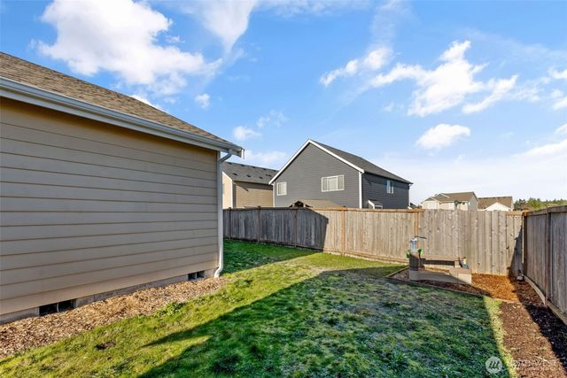 18833 110th Avenue Ct E, Puyallup, WA 98374