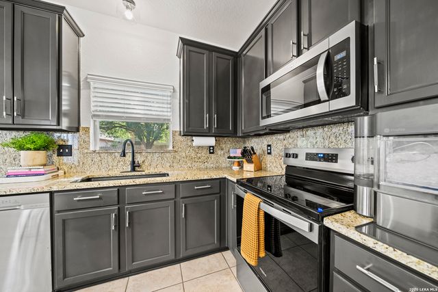 788 San Luis, New Braunfels, TX 78132