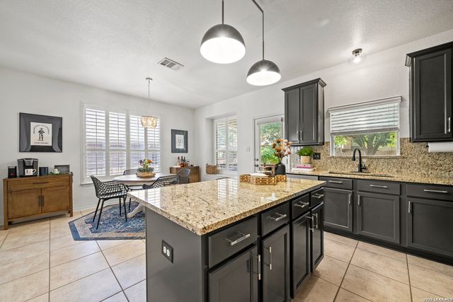 788 San Luis, New Braunfels, TX 78132