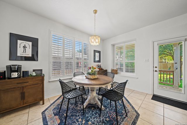 788 San Luis, New Braunfels, TX 78132