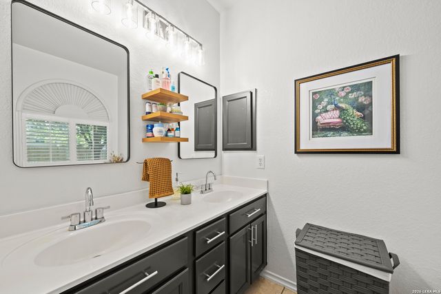 788 San Luis, New Braunfels, TX 78132