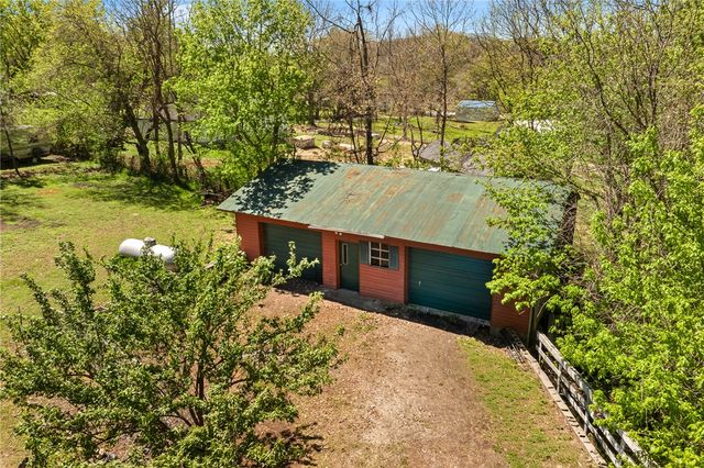 5494 East Street, Everton, AR 72633
