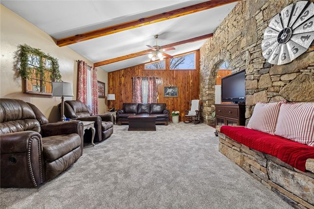5494 East Street, Everton, AR 72633