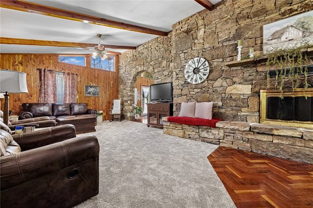 5494 East Street, Everton, AR 72633